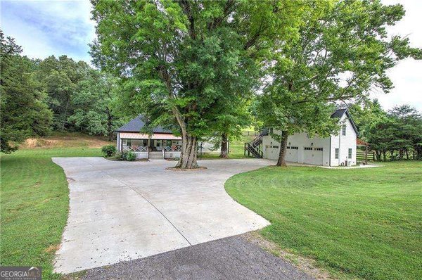 182 Henry Mack Hill Road, Rydal