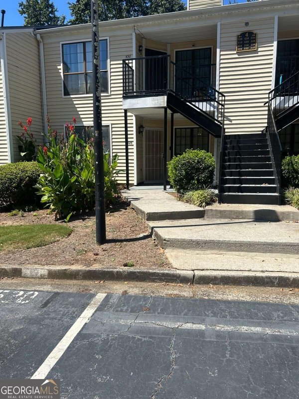 526 Windchase Lane Stone Mountain