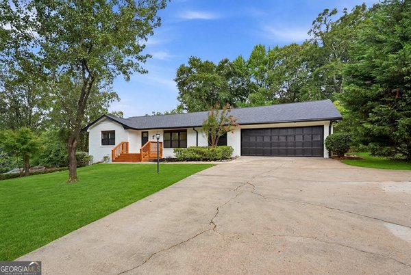 1802 Oak Grove Road, Atlanta