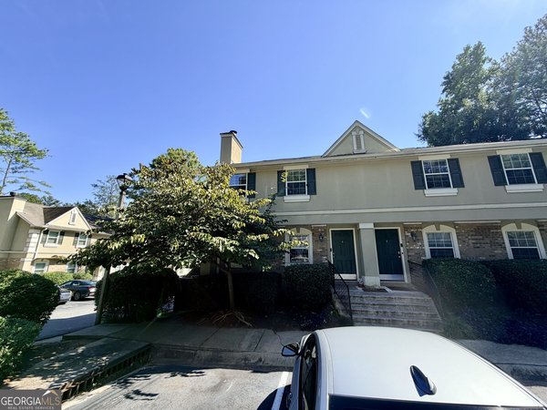 6900 Roswell Road Sandy Springs