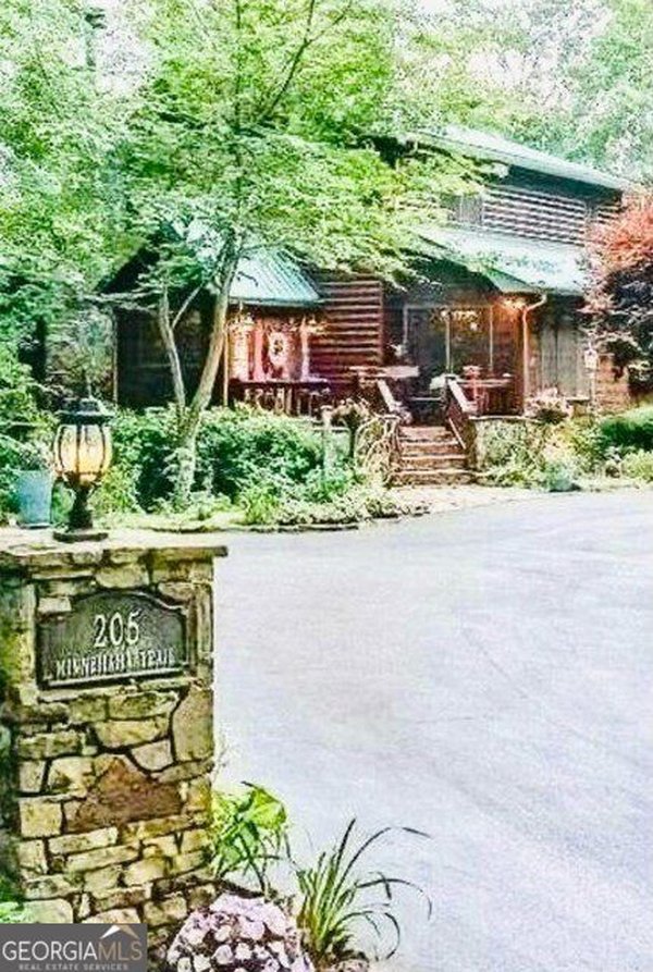 205 Minnehaha Trail, Blue Ridge