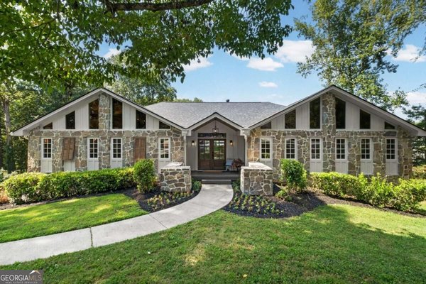 35 Green Chase Court Roswell