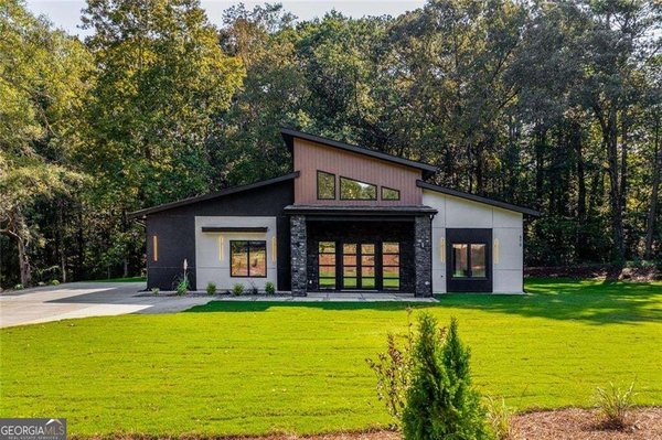 670.1 Loganville Highway, Winder