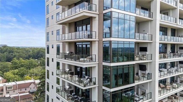 2520 Peachtree Road Atlanta