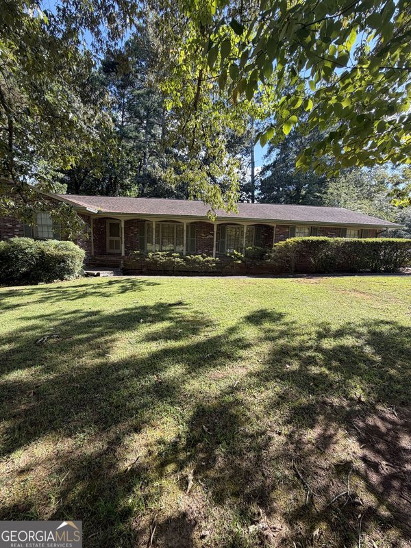 1663 Kings Down Circle Atlanta