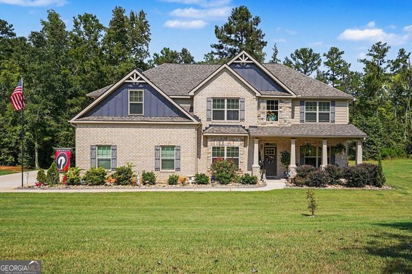 451 Homestead Circle, Forsyth