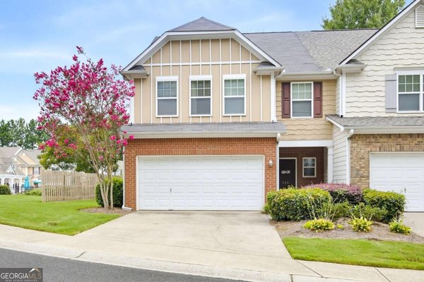 511 Hillside Trail Woodstock