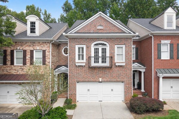 3105 Village Green Drive Roswell