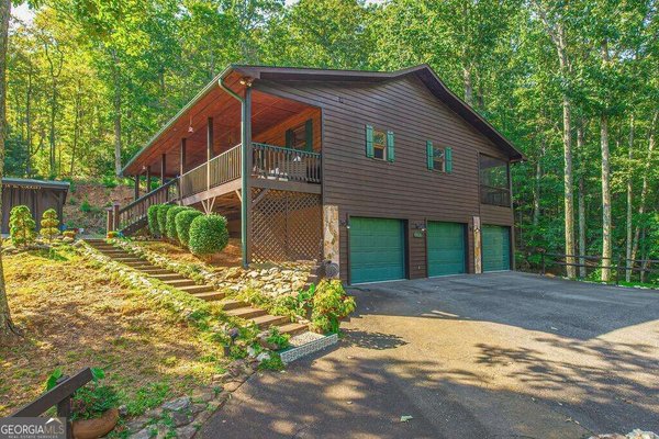 320 Mossy Creek Trail Murphy