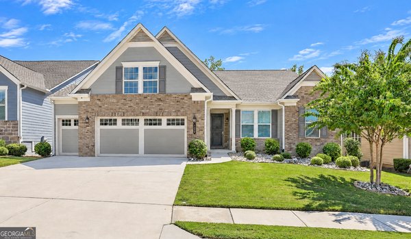 122 Cottonwood Circle, Peachtree City