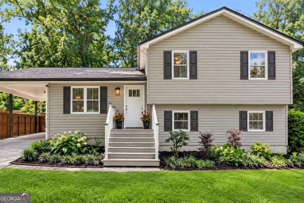 105 Stone Wood Lane Lawrenceville