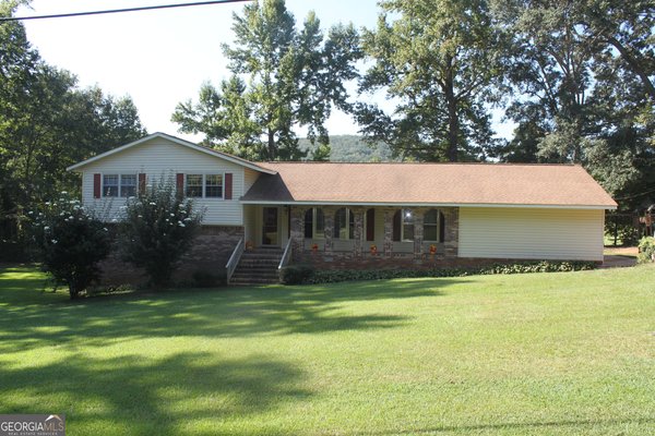 1280 Chalybeate Road Manchester