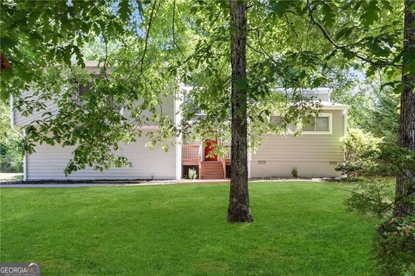 704 Lost Creek Circle, Stone Mountain