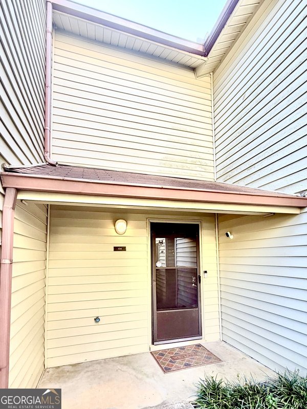 1014 Country Court, Lawrenceville