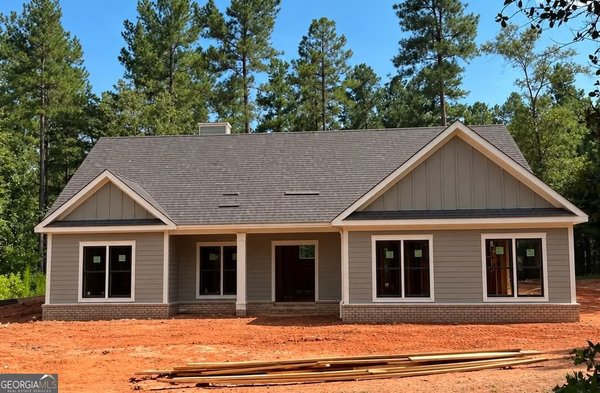 1044 Hornets Bridge Drive, Elberton