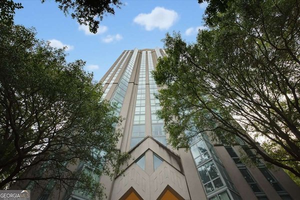 2870 Pharr Court South, Atlanta