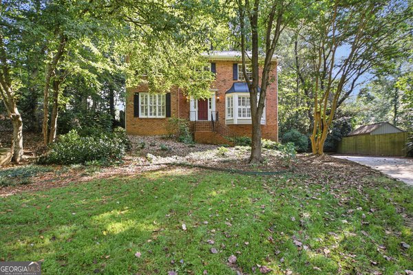 305 Old Tree Trc Roswell