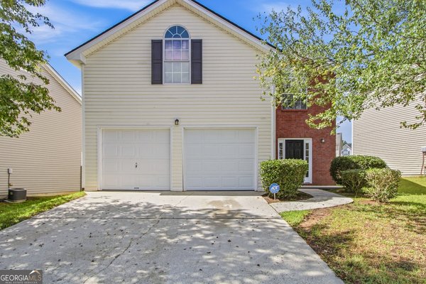 2571 Hill Parkway, Riverdale