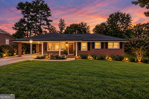 1811 Mural Circle, Morrow
