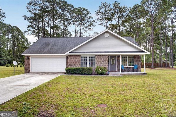 30 Vandiver Street Pembroke