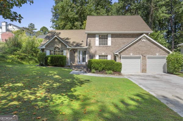main picture of 2575 Ravencliff Road, Atlanta