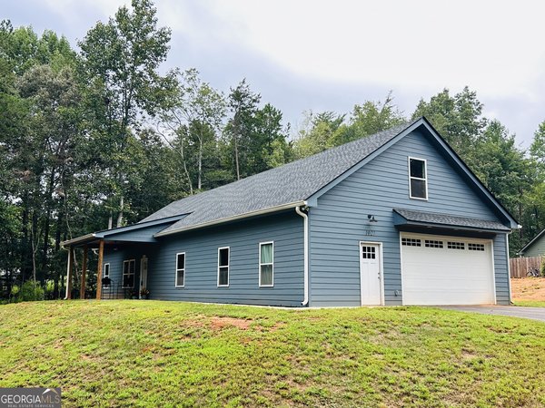 1027 Roberts Road Demorest