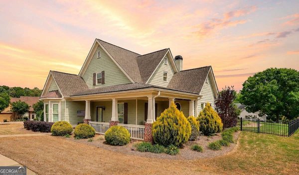 main picture of 125 Hawthorn Way, Hoschton