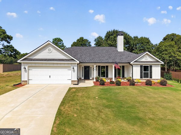 main picture of 103 Advent Drive, Winder
