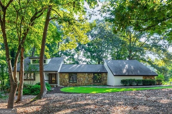 3222 Turtle Lake Drive, Marietta