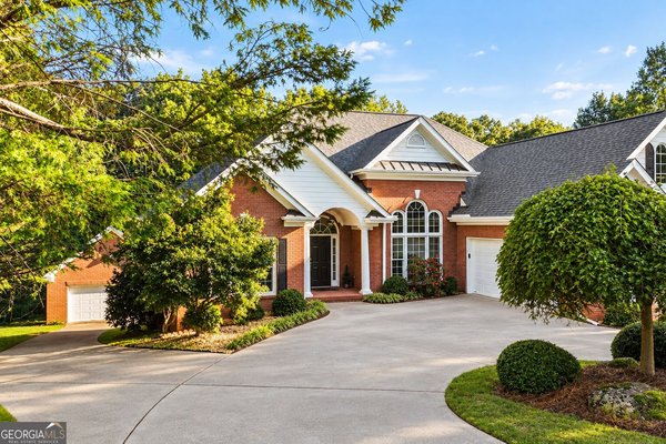 8645 Anchor On Lanier Court, Gainesville