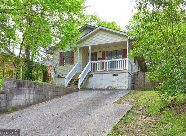 487 Cowan Street, Macon