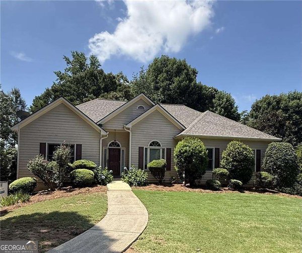main picture of 4090 Chestnut Springs Court, Cumming
