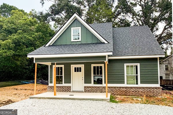 304 Cedar Street, Social Circle