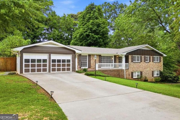 120 Deerwood Circle, Smyrna