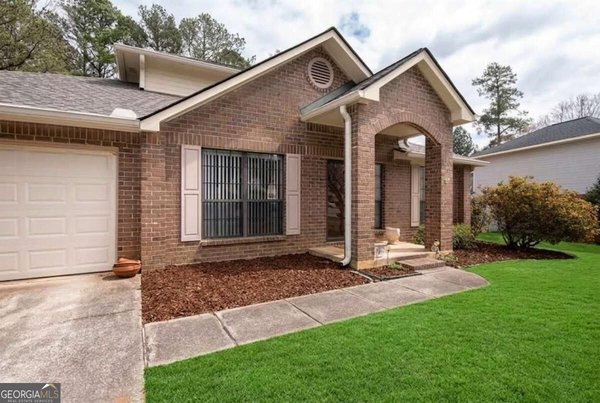 1980 Hunters Ridge Drive Lawrenceville
