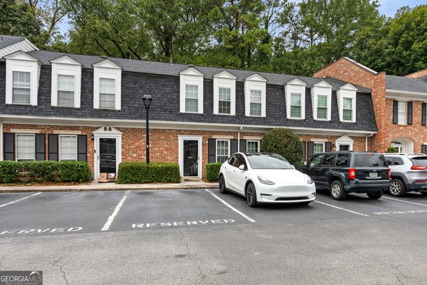 main picture of 6 Valley Forge Place, Atlanta