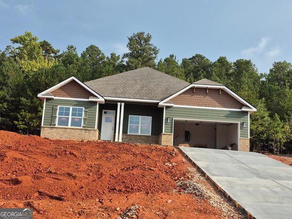 1035 Holliday Pass, Griffin