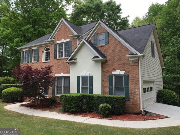 main picture of 455 Summer Breeze Court, Alpharetta
