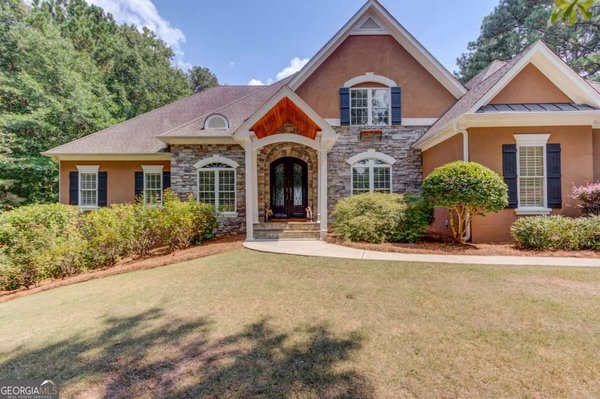 6228 Waters Edge Drive, Covington