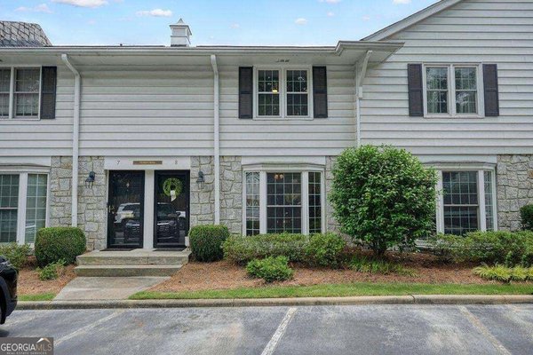 136 Peachtree Memorial Drive, Atlanta