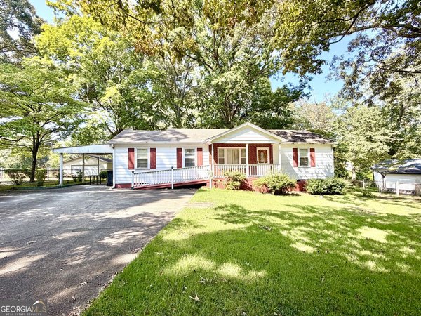 5750 Brenda Drive, Mableton