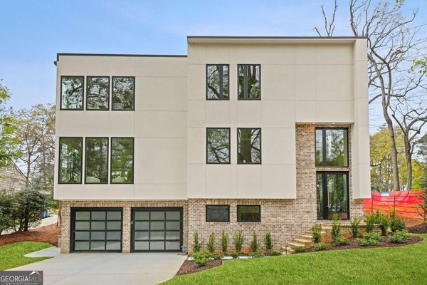 1260 Kingsley Circle, Atlanta