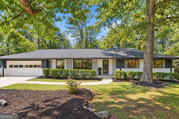 2636 Whiteleigh Court, Atlanta