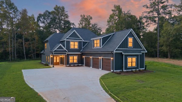 11 Peninsula Drive, Monticello