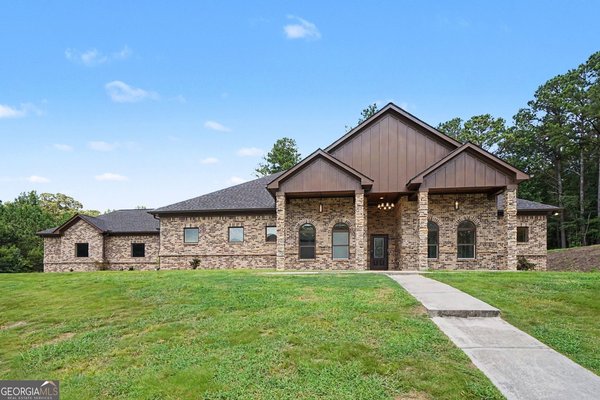 1470 Anderson Valley Drive Snellville