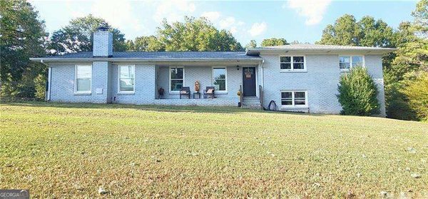 1215 Fairview Road Calhoun