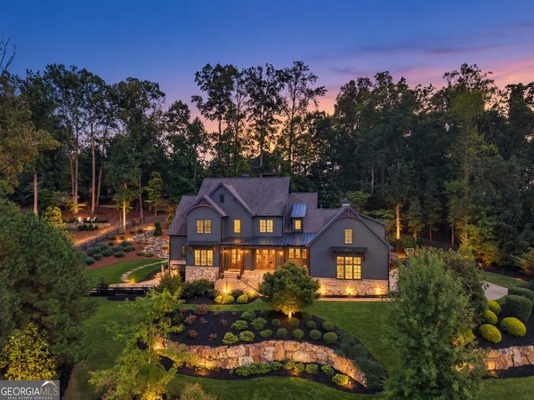 main picture of 765 Foxhollow Run, Milton