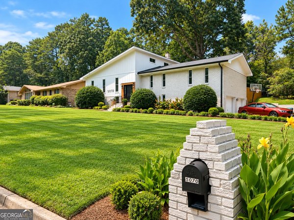 5070 Kerry Drive, Atlanta