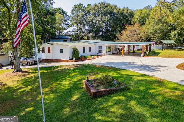2074 Roopville Veal Road Roopville