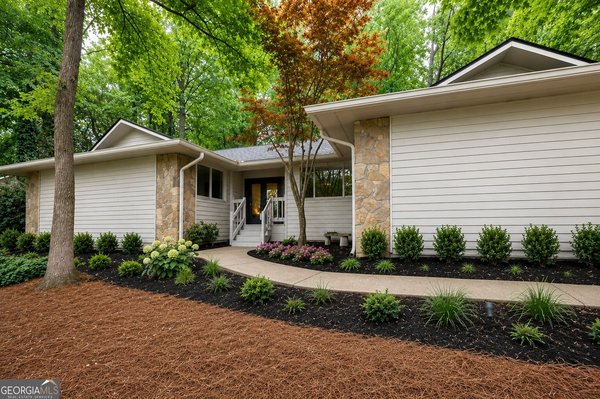 4198 Lake Rill Court, Marietta